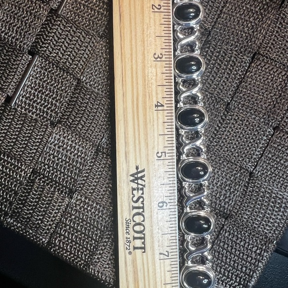 Women’s sterling and onyx bracelet nwot 7” - Picture 5 of 9